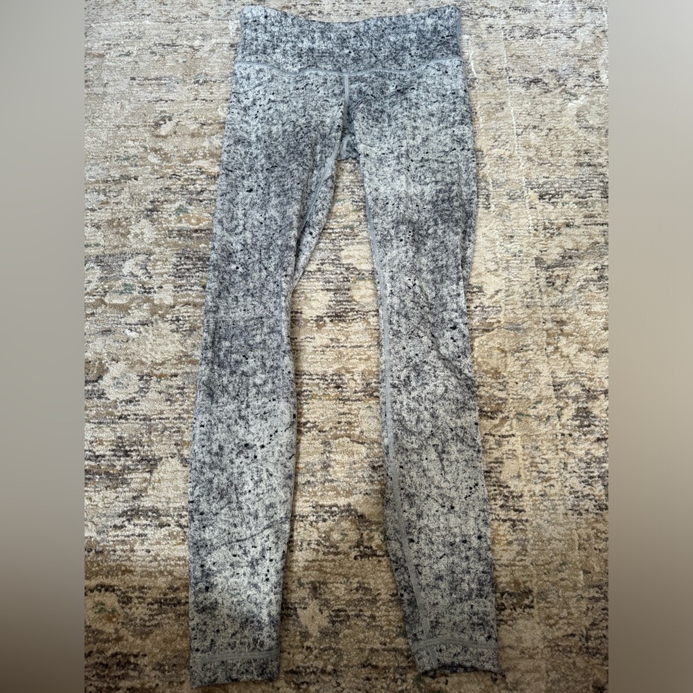 Lululemon Wunder Train Tight; Black/Grey/White; Size 6
